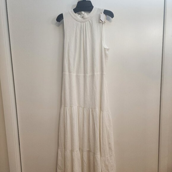 Anne Klein Men's Tiered Tie Neck Maxi - Picture 3 of 6